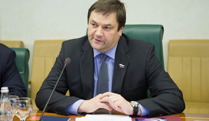 Сенатор предлагает создать инструкцию для выживания на курортах
