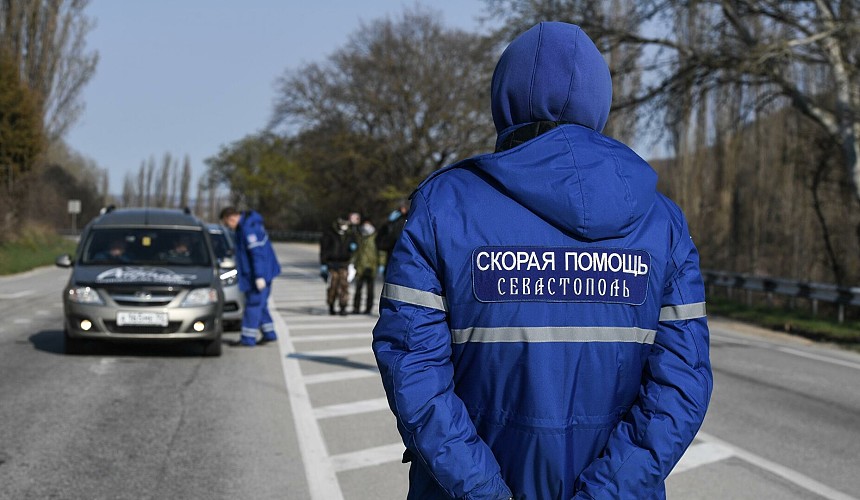 Туристы смогут попасть в Севастополь только через блокпосты