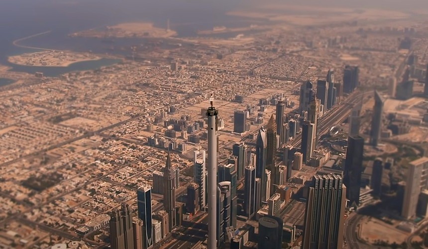 Emirates реклама Бурдж Халифа