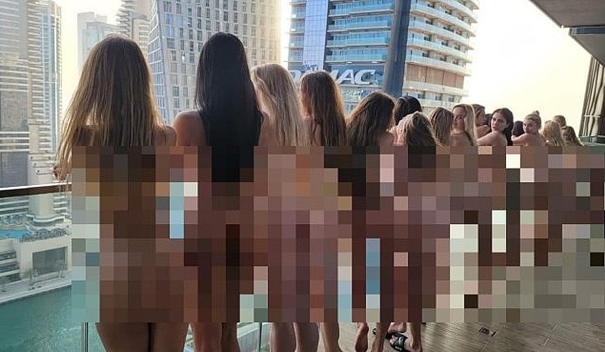 Участниц оголенной фотосессии в Дубае депортируют из страны