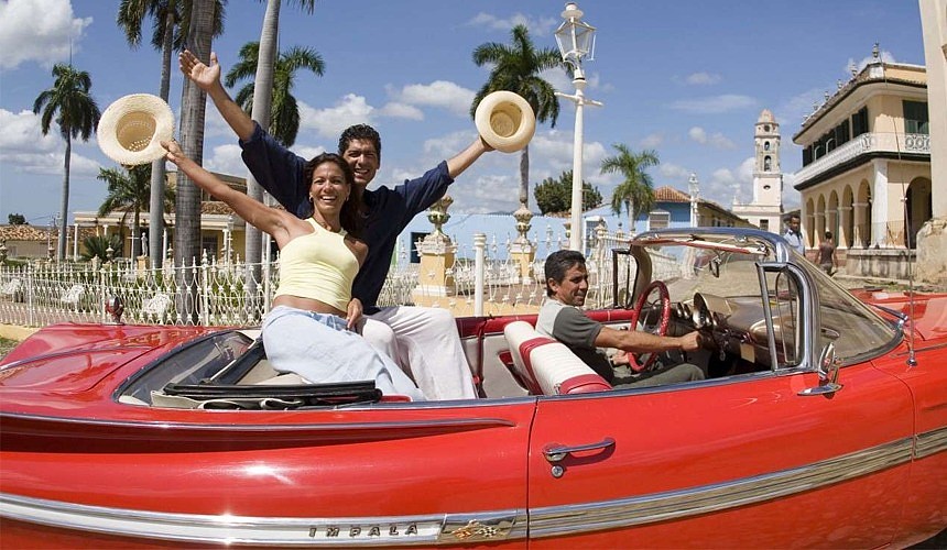 Проверку документов у туристов для въезда на Кубу вменят авиакомпаниям