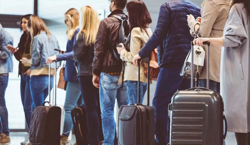 Первый регулярный рейс Azur Air на Кубу задержали
