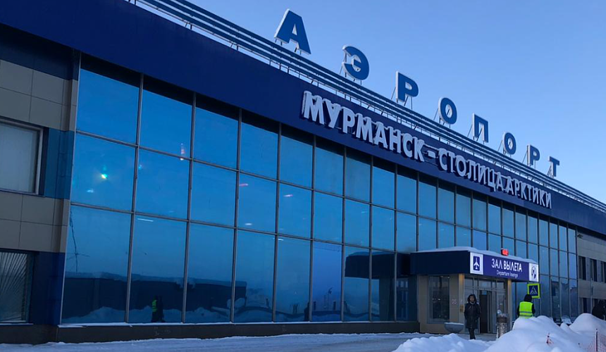 Аэропорт Мурманска снова закрыли