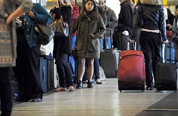Турагент обвиняет авиакомпанию «Алроса» в невывозе 600 туристов