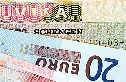 Евросоюз упростил правила получения виз для туристов