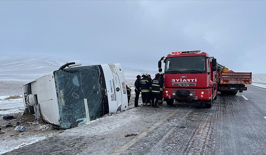  В аварии с туристическим автобусом в Турции погибли пять человек