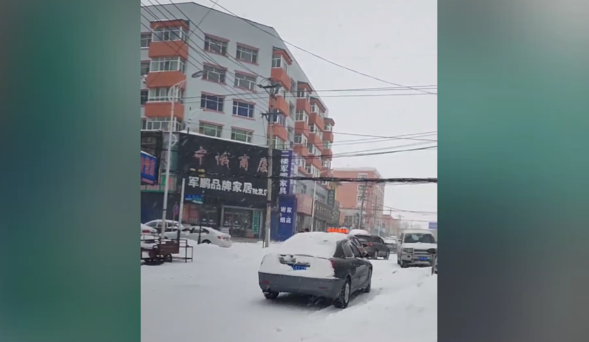 Российские туристы на сутки застряли в Китае из-за мощного снегопада