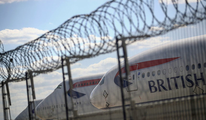 Авиасообщение с Великобританией закрыто еще на месяц
