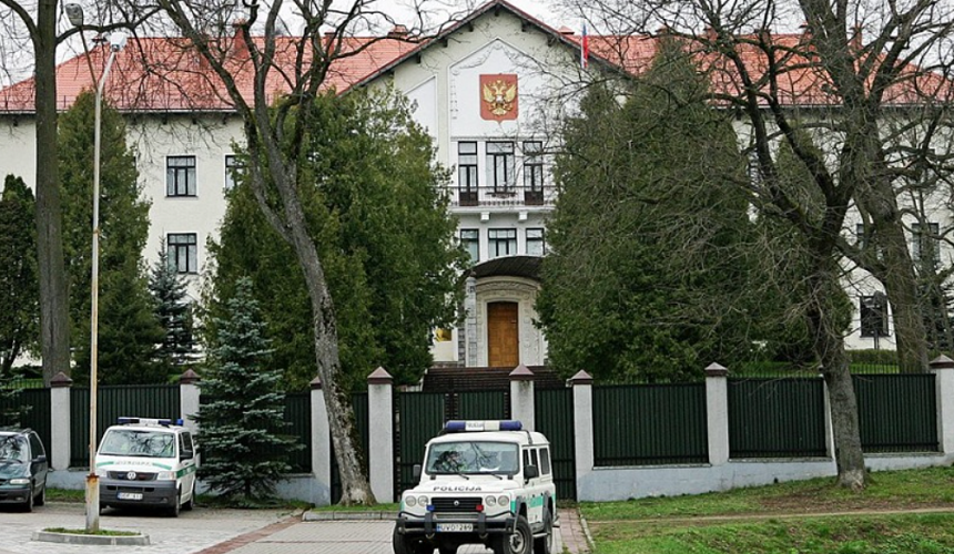 Это не шутка: власти Вильнюса и Риги переименовали улицы, где расположены посольства РФ