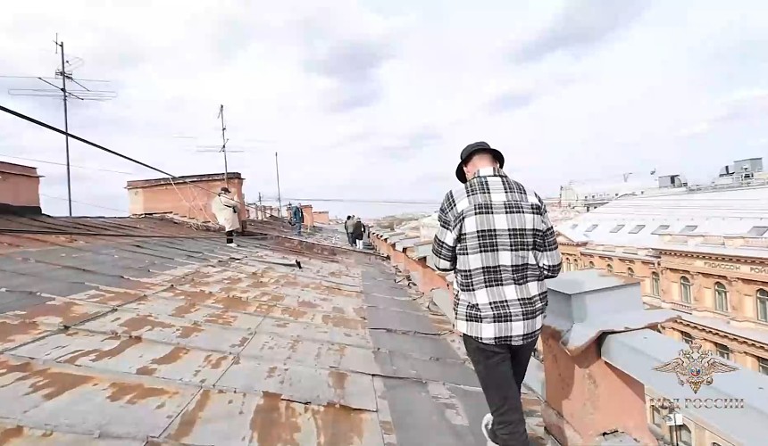 Заработал 9 миллионов на крышах: в Петербурге задержали организатора незаконных экскурсий