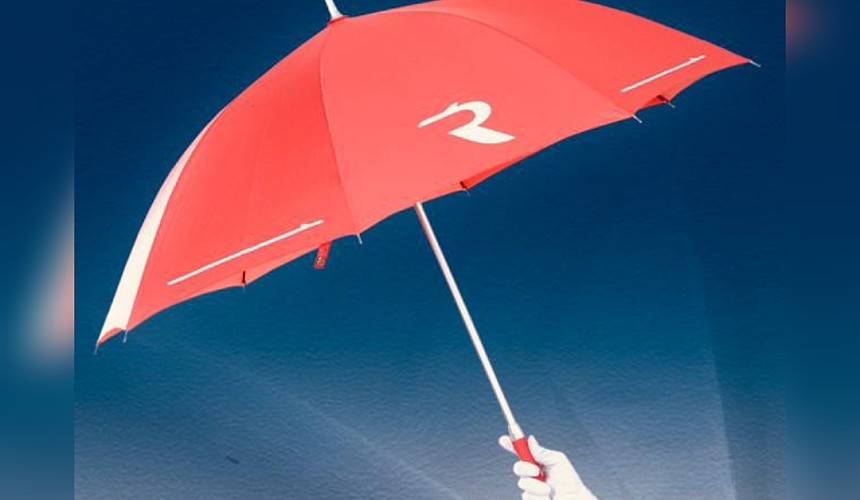 Авиакомпания «Россия» разрешила брать в ручную кладь зонт-трость