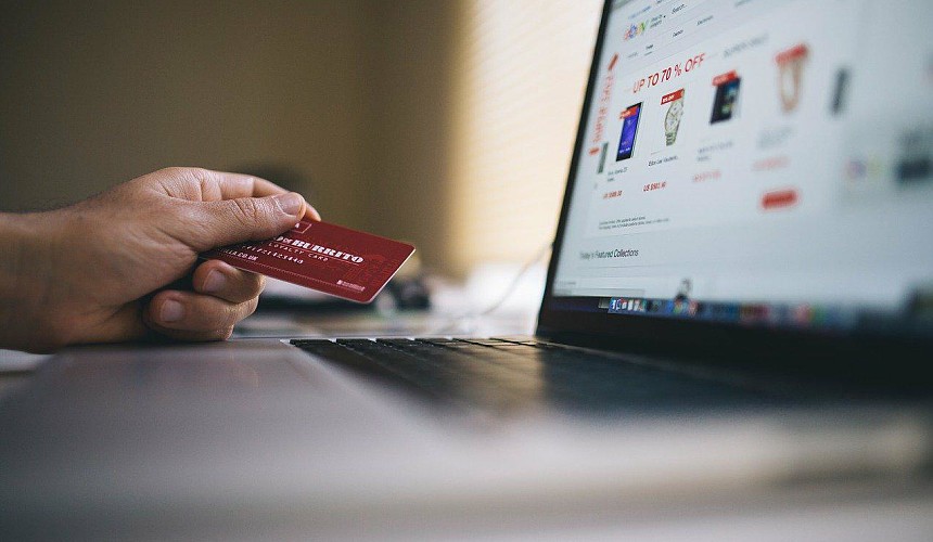 Booking.com заставят работать в России по европейским правилам