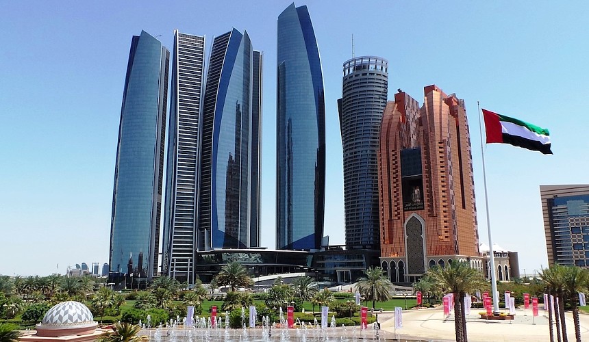 Управление по туризму Абу-Даби рассказало о правилах въезда в эмират