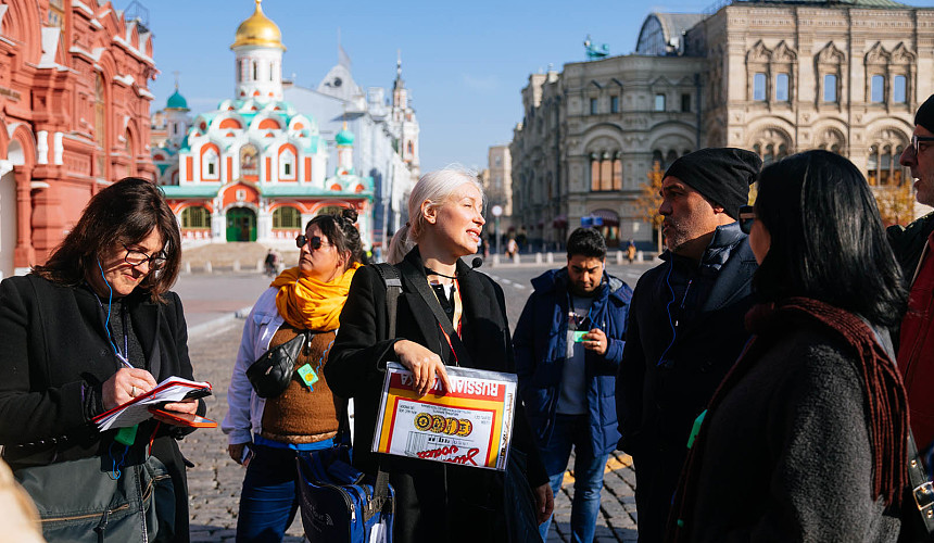 Туристов в Москве стало больше, но доходы отелей упали