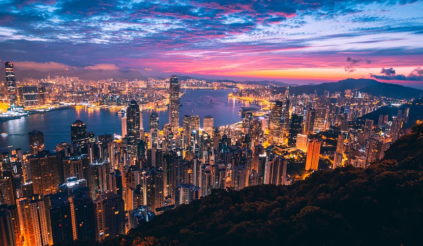 Гонконг больше не требует с туристов сертификаты о вакцинации от коронавируса