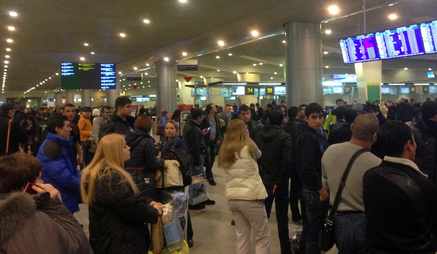 Более 150 рейсов задержаны или отменены в московских аэропортах из-за непогоды