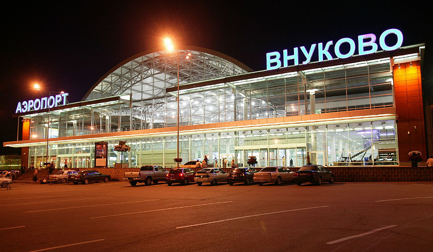 Какие рейсы были задержаны из-за непогоды в московских аэропортах