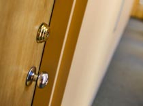 В страховании тоже исчезают