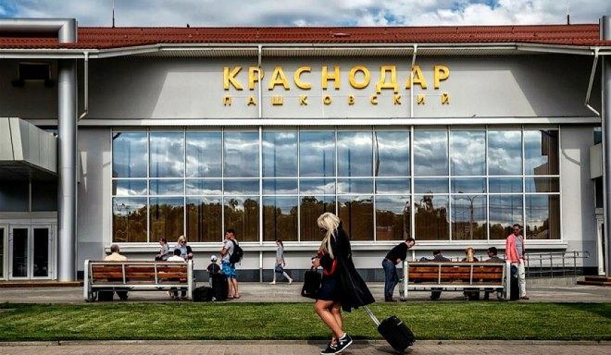 Источник: аэропорт Краснодара будет работать с ограничениями