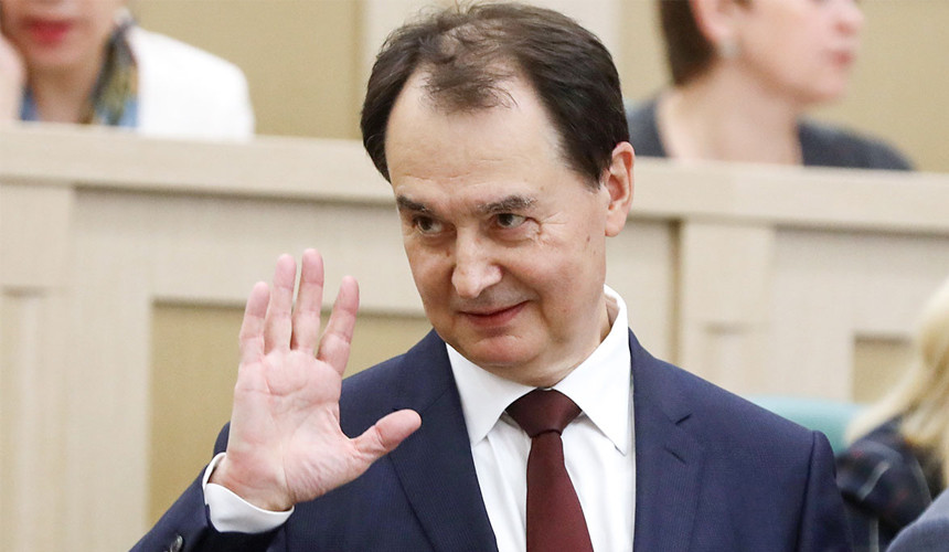 Заместителя министра транспорта РФ уволили после краха «ВИМ-Авиа»