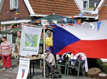 Консульство Чехии играет на курсе