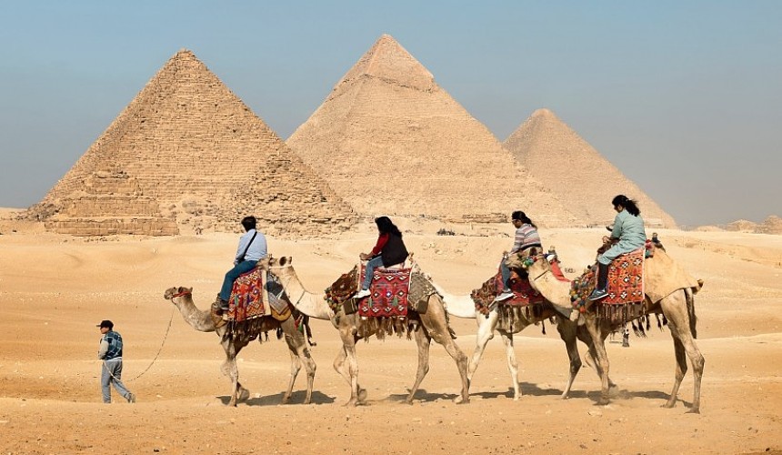 В TEZ TOUR назвали дату возврата туристов из Египта
