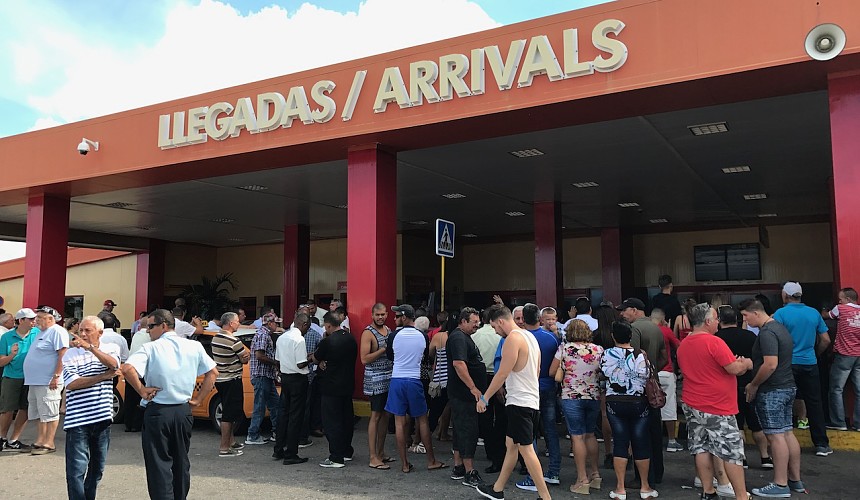 Не все российские туристы, отдыхающие на Кубе, возвращаются домой