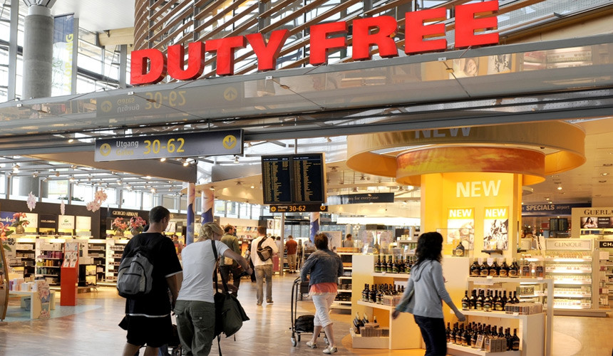 При перелетах лоукостерами придется дополнительно платить за покупки в duty free