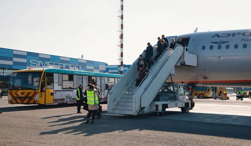 Перевозки в Крым стало больше