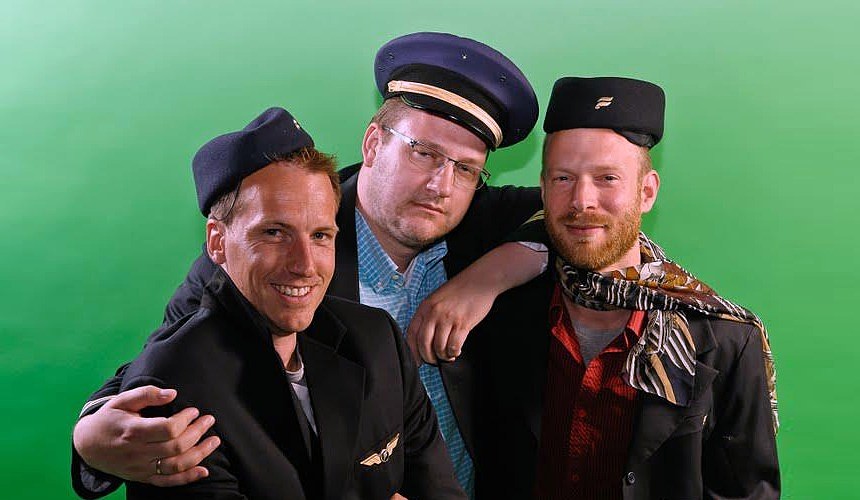 Авиакомпания Icelandair уволит всех стюардесс и заменит их пилотами