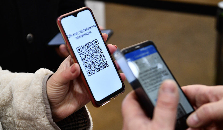 Власти Крыма назвали досрочное возвращение QR-кодов превентивной мерой