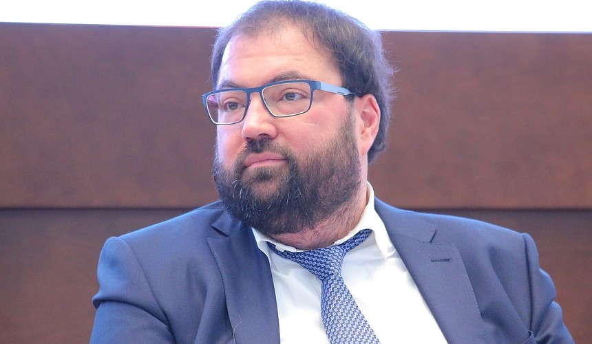Минцифры снова протестирует Госуслуги из-за проблем с ковидными сертификатами