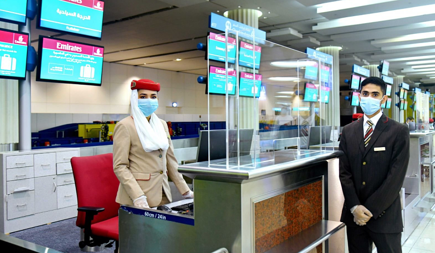 Emirates ищет 3 тысячи новых бортпроводников