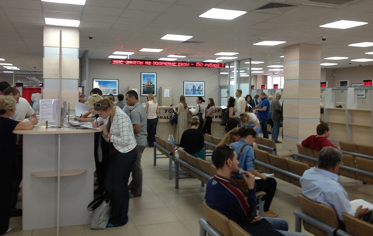 Испанские визовые центры возобновляют работу в регионах