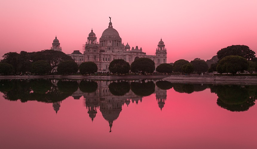 Туристы в Индии зимуют по старым правилам, не понимая новых