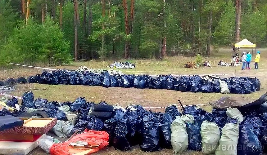 «Мне шлют фотографии мусорных куч»: жители Алтая в шоке от нашествия бескультурных туристов