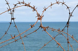 Туристы готовы отдыхать в Шарм-эль-Шейхе даже за колючей проволокой