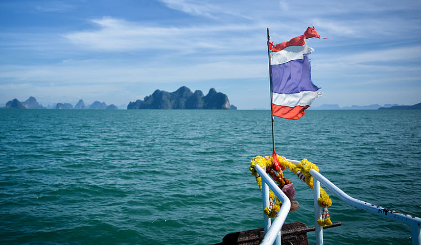 Таиланд полностью отменил карантин для туристов