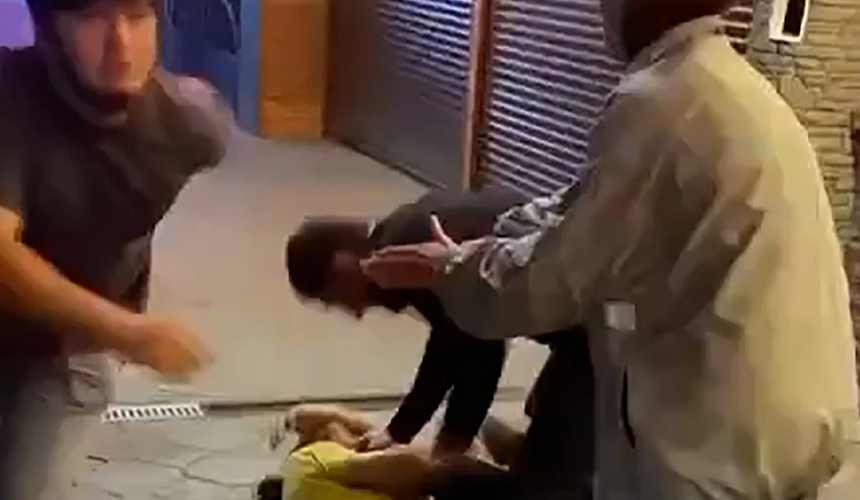 Туристов в анапе избили