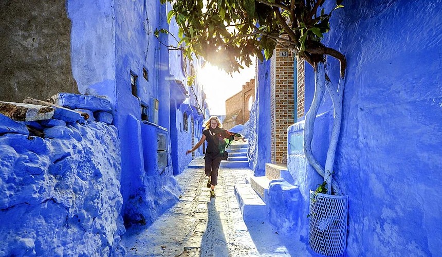 Туристы ищут обходные пути, чтобы попасть в Марокко