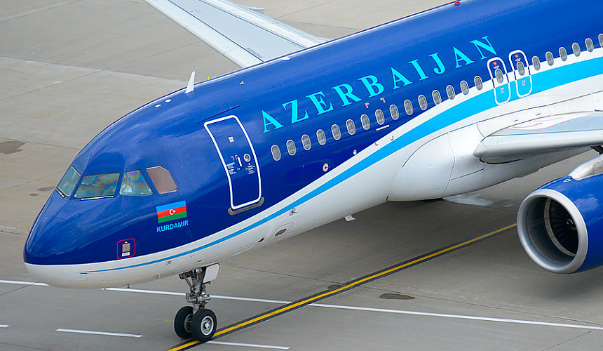 AZAL возобновляет прямые рейсы из Санкт-Петербурга в Баку