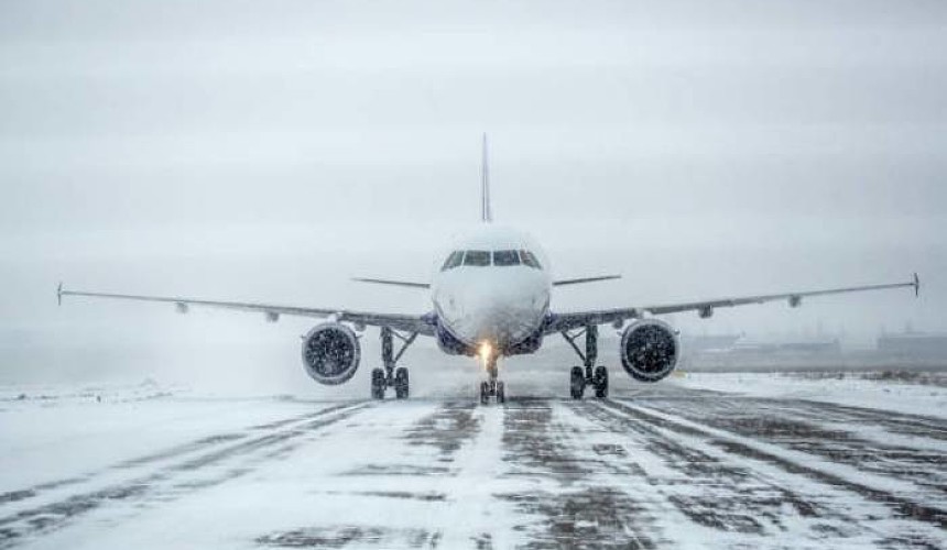Сильная метель стала причиной задержек рейсов в аэропортах Екатеринбурга и Челябинска