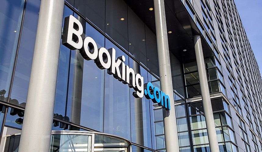 Booking.com перестал работать в России: что его заменит?