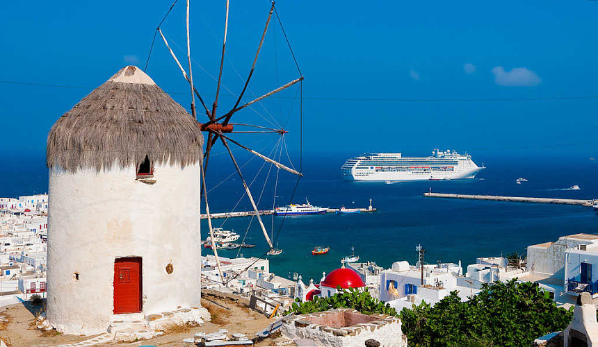 Туристы в Греции остаются без круизов из-за новых ограничений