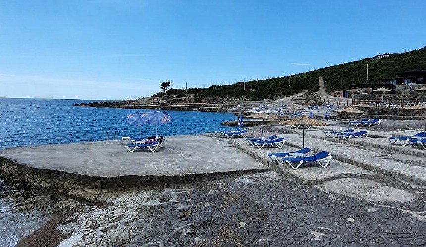 Черногория открывает границы и сезон не для россиян, но есть лазейка для богатых