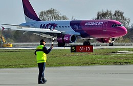 Wizz Air отложила старт полетов из Петербурга в Европу