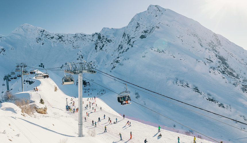 Открытие горнолыжного сезона в Сочи вызвало противоречивые отзывы туристов