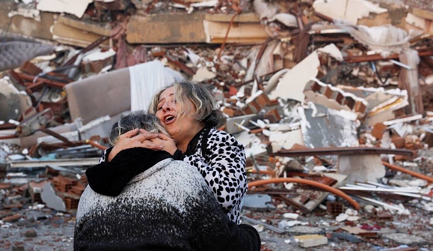 Турция: 8 тысяч человек спасены из-под завалов