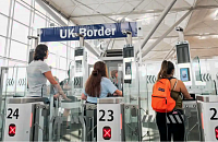 В аэропортах Великобритании произошел коллапс на паспортном контроле
