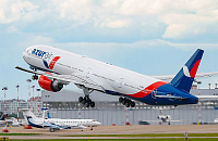 AZUR air снимает рейсы на юг России